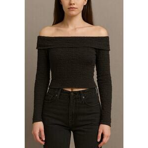Petal & Pup Black Off Shoulder Long Sleeve Textured Crop Top Size Small